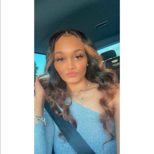 Meet your Posher, Nikia